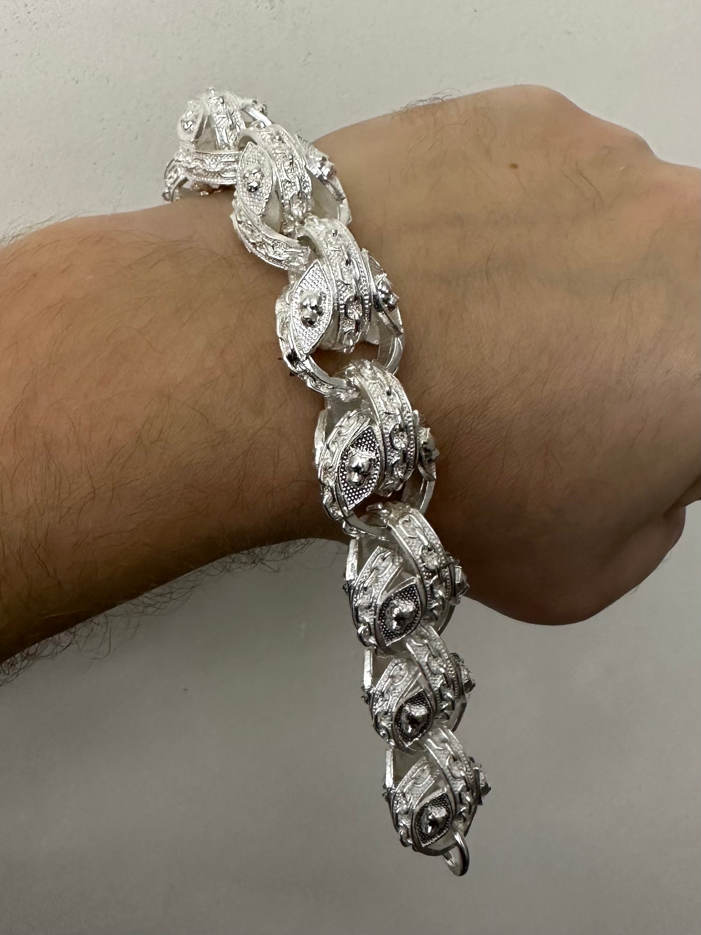 Silver Pitbull Tulip Bracelet - 21mm