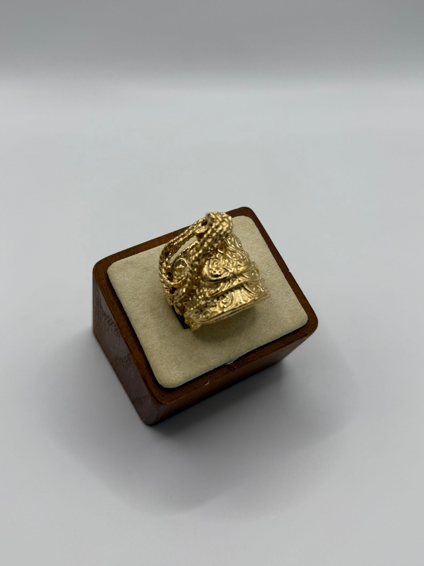 Saddle ring - 9ct gold on Silver