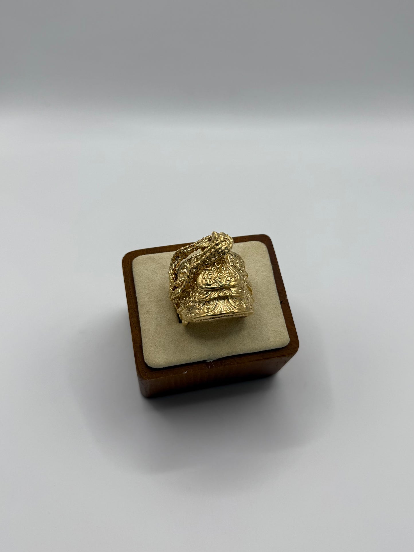 Saddle ring - 9ct gold on Silver